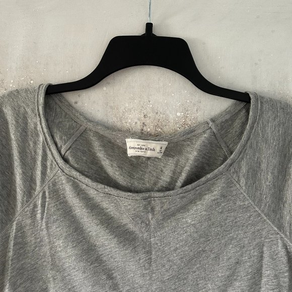 Abercrombie & Fitch T-Shirt (NWOT) - Picture 4 of 9